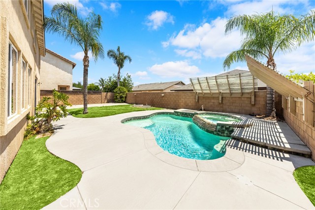 14261 Settlers Ridge Court, Eastvale CA: https://media.crmls.org/medias/6bf06f52-a6ae-4fa8-a1f4-7a7059639bf1.jpg