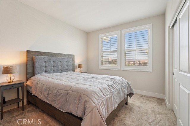 27008 Declaration Road, Valencia CA: https://media.crmls.org/medias/6bf0ae83-756f-41c6-a911-80c91cd2d14c.jpg
