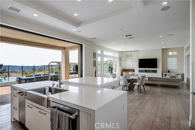20532 W Birmingham Way, Porter Ranch CA: https://media.crmls.org/medias/6bf1219c-bb64-444e-8ad1-ab73fd7b6746.jpg