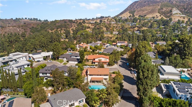 5 Bed Home for Sale in Hollywood Hills, California
