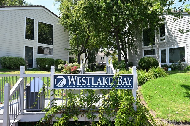1222 S Westlake Boulevard, Westlake Village CA: https://media.crmls.org/medias/6bf3d391-7fb5-47ee-8be2-1e042985b564.jpg