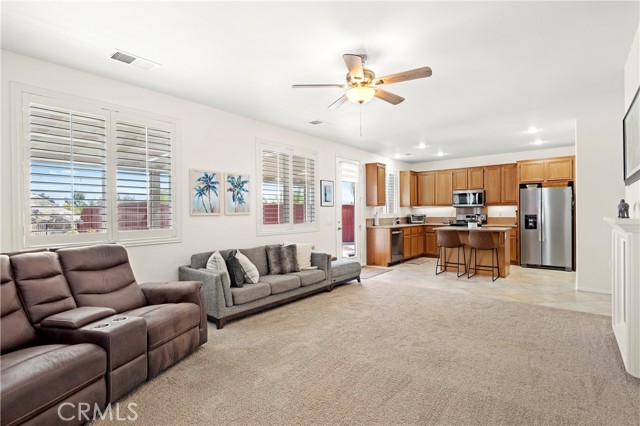 Detail Gallery Image 8 of 46 For 212 Hoch Way, Hemet,  CA 92545 - 2 Beds | 2 Baths