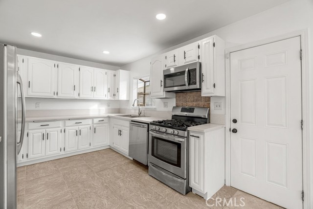 Detail Gallery Image 11 of 32 For 20904 La Salle Ave, Torrance,  CA 90501 - 3 Beds | 1 Baths