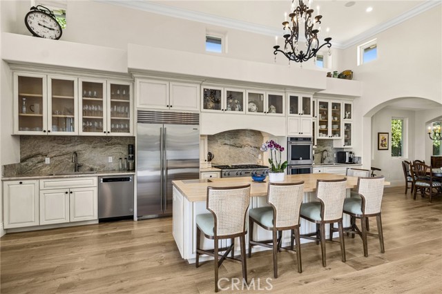31527 Aguacate Road, San Juan Capistrano CA: https://media.crmls.org/medias/6bf52e68-841a-4383-acfc-82579c551f17.jpg