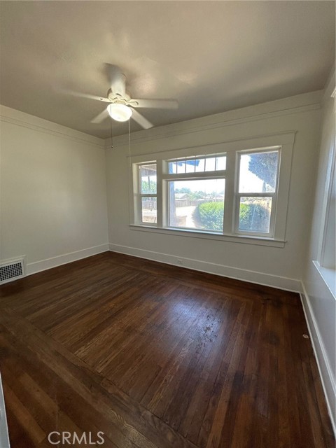 Detail Gallery Image 10 of 51 For 405 N a St, Madera,  CA 93638 - 4 Beds | 1 Baths
