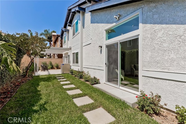 2014 Gates Avenue, Redondo Beach, California 90278, 4 Bedrooms Bedrooms, ,1 BathroomBathrooms,Residential,Sold,Gates,SB22196179