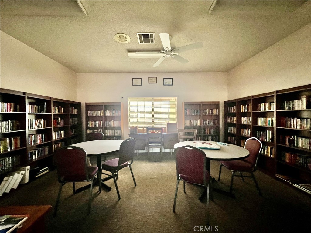https://media.crmls.org/medias/6bf5d9c2-ba8d-4730-8afc-3ae7fb4f9a14.jpg?preset=X-Large