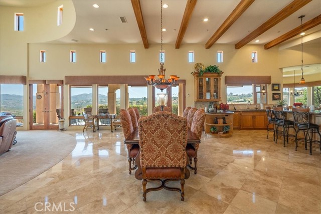 1917 Santa Margarita Drive, Fallbrook CA: https://media.crmls.org/medias/6bf5ff6c-3263-41ea-8a7b-a347b6aef90d.jpg