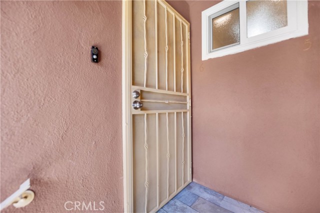 Detail Gallery Image 18 of 22 For 2214 E 2nd St #6,  Long Beach,  CA 90803 - 2 Beds | 1/1 Baths