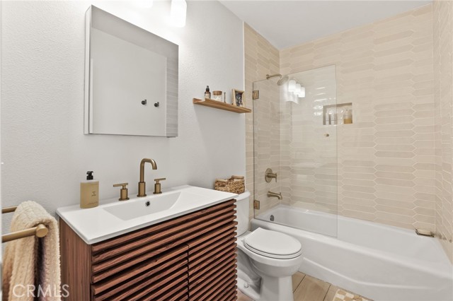 48 Baycrest Court, Newport Beach CA: https://media.crmls.org/medias/6bf64ede-2e06-4b74-a060-91f1db6be7e1.jpg