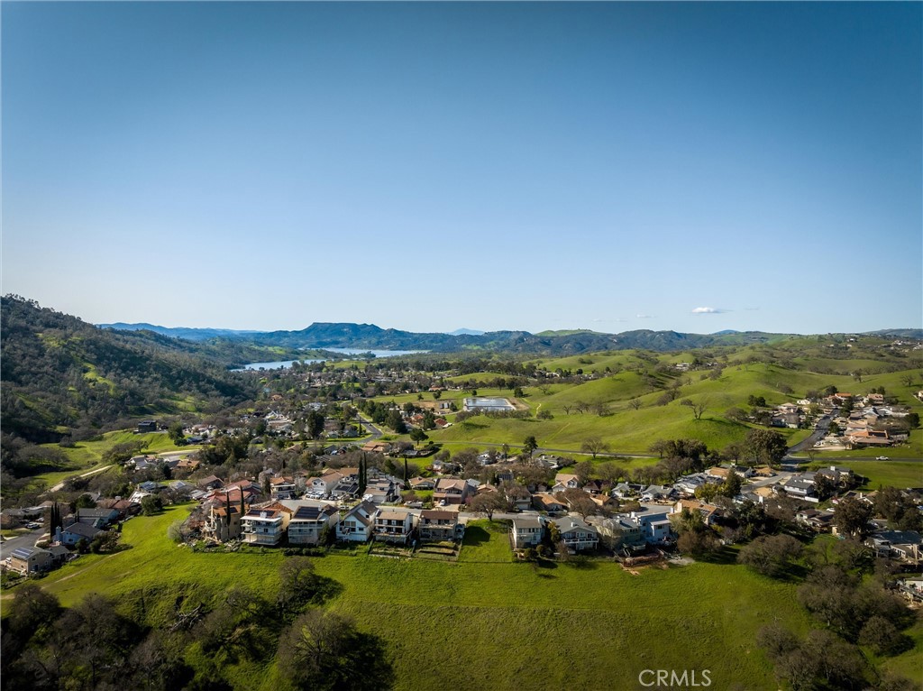 5042 Meadow Lark Lane