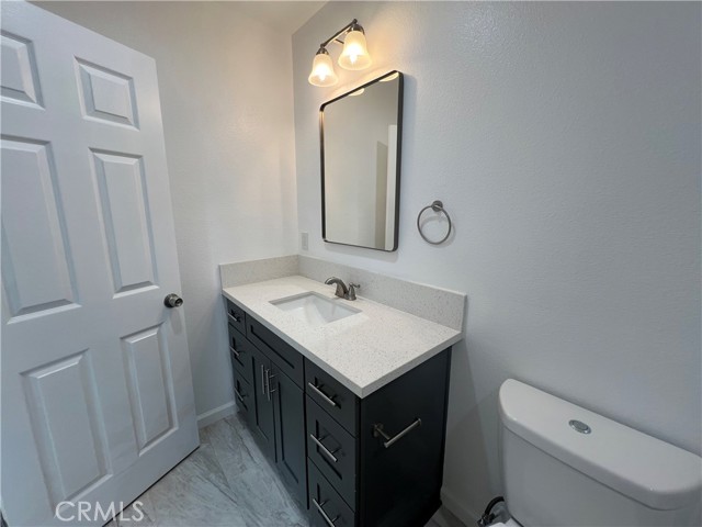 Detail Gallery Image 6 of 9 For 1467 Orange Ave, Long Beach,  CA 90813 - 1 Beds | 1 Baths