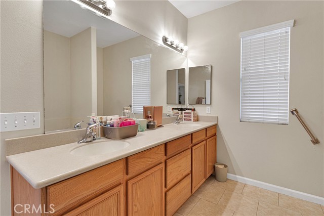 Detail Gallery Image 20 of 26 For 14554 Woodworth Way, Victorville,  CA 92394 - 4 Beds | 2 Baths