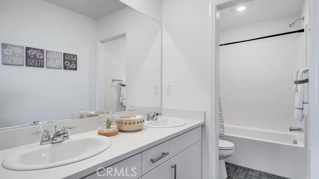 7557 Taylor Avenue, Hesperia CA: https://media.crmls.org/medias/6bf7851b-6a73-4871-a3bc-0c9c72c33530.jpg