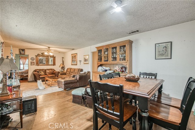 Detail Gallery Image 27 of 75 For 6729 W Clinton Ave, Fresno,  CA 93723 - 5 Beds | 3 Baths