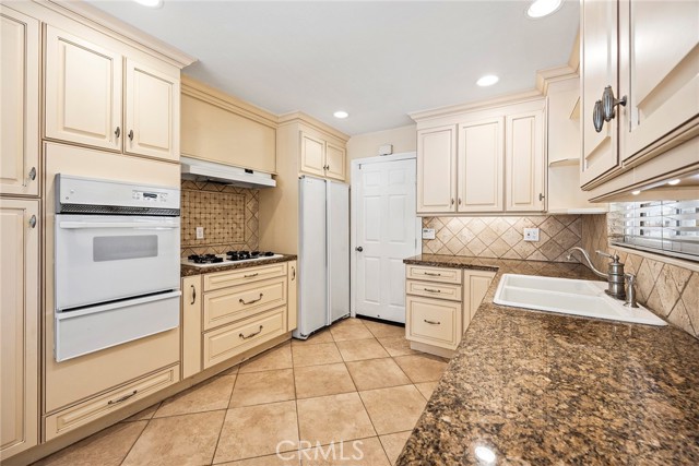 Detail Gallery Image 8 of 26 For 3019 Lime, Fullerton,  CA 92835 - 3 Beds | 2 Baths