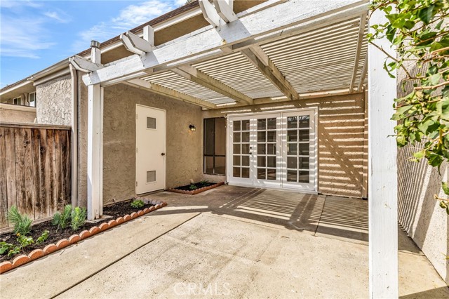 21704 Lake Vista Dr, Lake Forest CA: https://media.crmls.org/medias/6bfaefdf-9106-41f1-a1a1-4c753892ba23.jpg