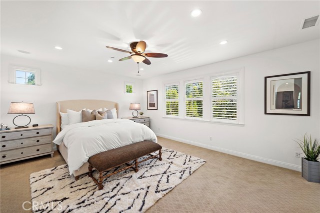 4 Dennis Lane, Ladera Ranch CA: https://media.crmls.org/medias/6bfbd813-183c-4058-8cfe-2986f5f1f3e1.jpg