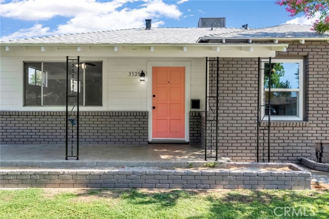 3525 E Hammond Avenue, Fresno CA: https://media.crmls.org/medias/6bfbdbb8-5f89-41f0-9d3d-f50ba1ba316b.jpg