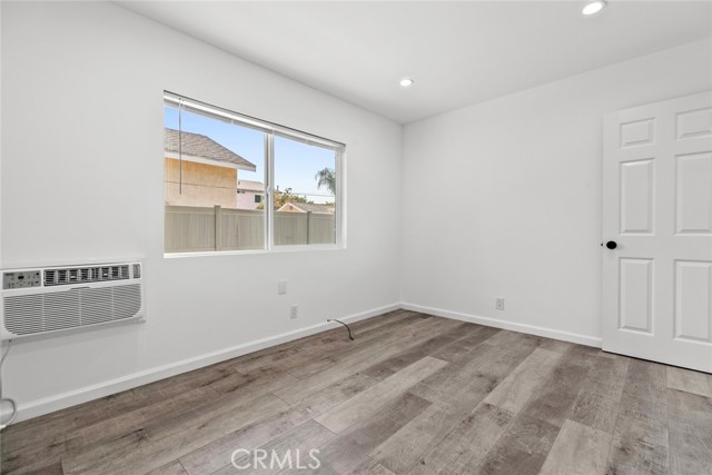 142 S Savannah Street, Los Angeles CA: https://media.crmls.org/medias/6bfcaefe-c82f-434b-8010-96489777d69c.jpg