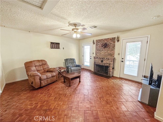 630 N 10 th Street, Blythe CA: https://media.crmls.org/medias/6bfdf34a-b13f-4a96-9717-3f13fd99ea9a.jpg