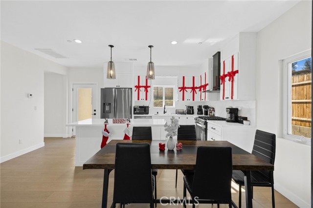 Detail Gallery Image 6 of 14 For 16897 Gunnerson, Lake Elsinore,  CA 92530 - 2 Beds | 2 Baths