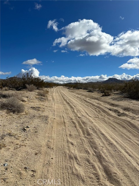 Detail Gallery Image 3 of 5 For 0 41 Near Silver Mountain, Oro Grande,  CA 92368 - – Beds | – Baths