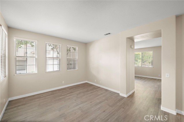 47 Rue Du Chateau, Aliso Viejo CA: https://media.crmls.org/medias/6bfe663d-c917-41e0-baef-a7fa902f9724.jpg