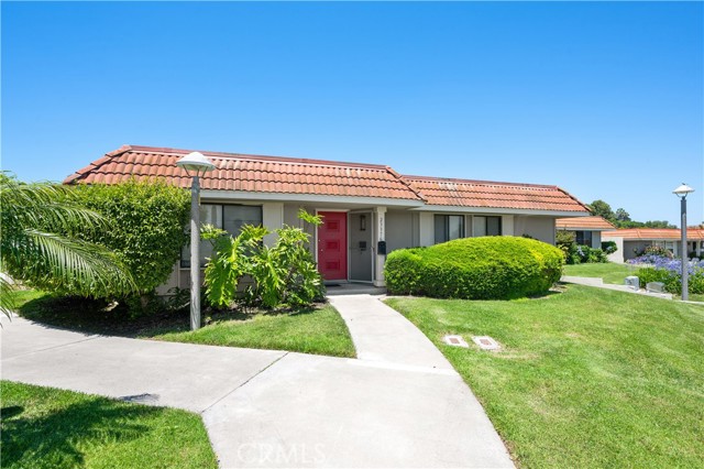 Detail Gallery Image 2 of 25 For 23376 El Reposa, Aliso Viejo,  CA 92656 - 3 Beds | 2 Baths