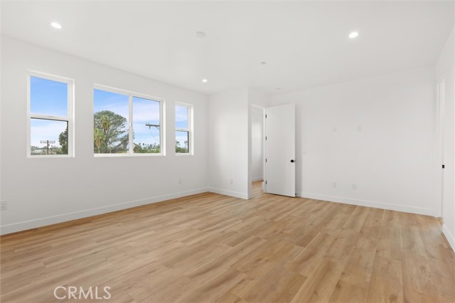 Detail Gallery Image 24 of 33 For 11410 W Calvert St, North Hollywood,  CA 91606 - 3 Beds | 3/1 Baths