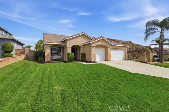 Detail Gallery Image 2 of 42 For 6974 Riverboat, Corona,  CA 91752 - 4 Beds | 2 Baths