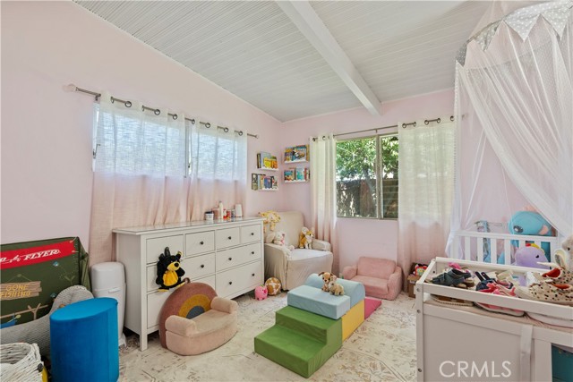 Detail Gallery Image 18 of 32 For 17751 Stagg St, Reseda,  CA 91335 - 3 Beds | 2 Baths