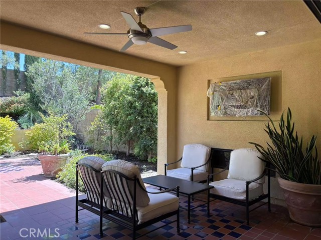 119 Kennard, Irvine CA: https://media.crmls.org/medias/6c025951-0bba-4428-94ed-18a411af1052.jpg
