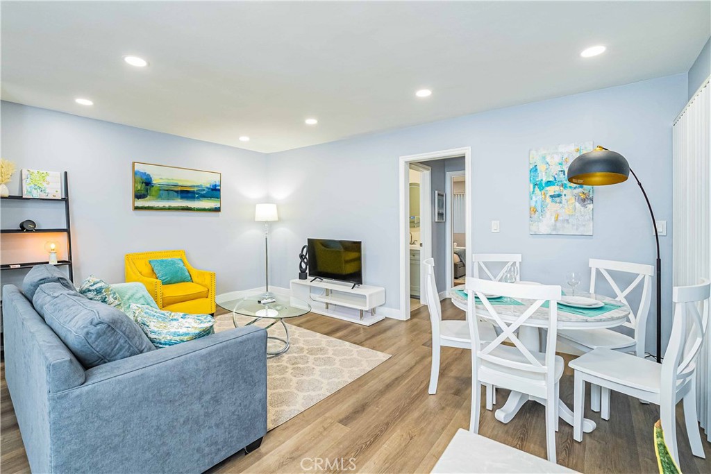2615 Lake Avenue 6, Altadena, CA 91001