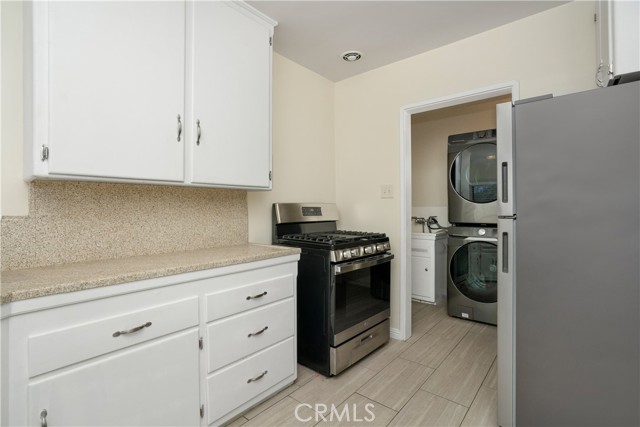 Detail Gallery Image 8 of 35 For 5918 S Fairfax Ave, Los Angeles,  CA 90056 - 4 Beds | 2 Baths