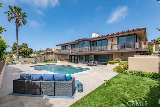 1461 Via Coronel, Palos Verdes Estates, California 90274, 4 Bedrooms Bedrooms, ,4 BathroomsBathrooms,Residential,Sold,Via Coronel,PV24106441