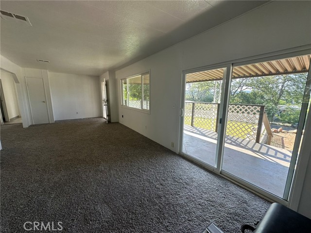 Detail Gallery Image 8 of 31 For 49 Greenbrier Dr, Oroville,  CA 95966 - 3 Beds | 2 Baths