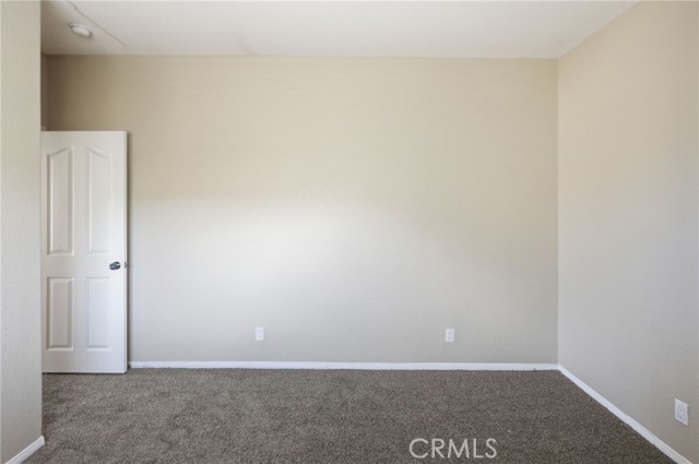 Detail Gallery Image 30 of 52 For 7325 Round Hill Dr, Lancaster,  CA 93536 - 5 Beds | 3 Baths