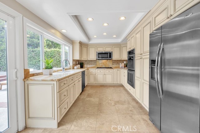 Detail Gallery Image 8 of 40 For 4332 Candleberry Avenue, Seal Beach,  CA 90740 - 3 Beds | 2/1 Baths