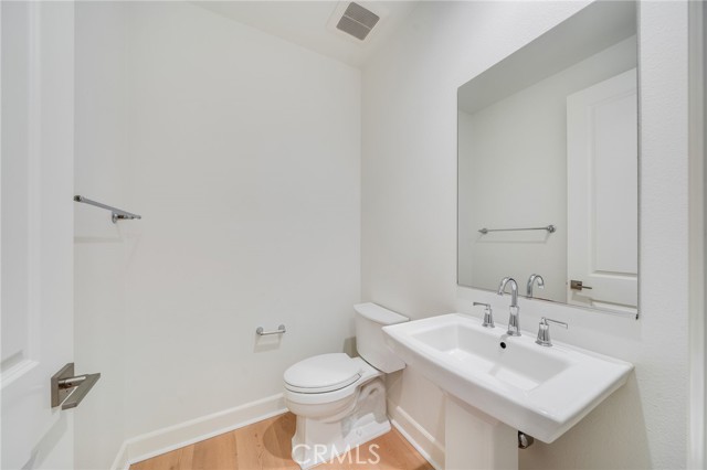 Detail Gallery Image 12 of 35 For 64 Meander, Irvine,  CA 92620 - 3 Beds | 2/1 Baths