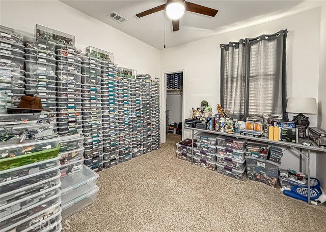 26707 Lexington Lane, Saugus CA: https://media.crmls.org/medias/6c052ad2-1963-4dd6-a11f-75b5428ec589.jpg