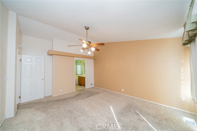 10778 Sonora Road, Phelan CA: https://media.crmls.org/medias/6c06993f-b8b1-4616-8085-b07126c84399.jpg