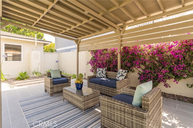 2721 184th Street, Redondo Beach CA: https://media.crmls.org/medias/6c079f47-a725-41f1-895f-90a2a53cd69d.jpg