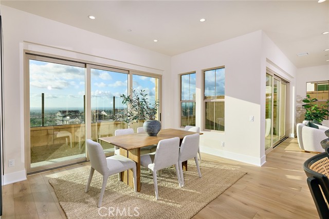 Detail Gallery Image 33 of 52 For 103 Oakstone, Irvine,  CA 92618 - 4 Beds | 3 Baths