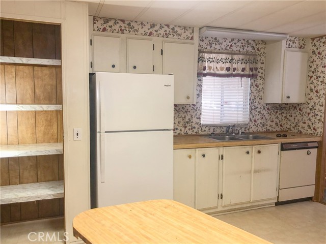 Detail Gallery Image 11 of 24 For 400 E Roberts #99,  Bakersfield,  CA 93308 - 2 Beds | 2 Baths