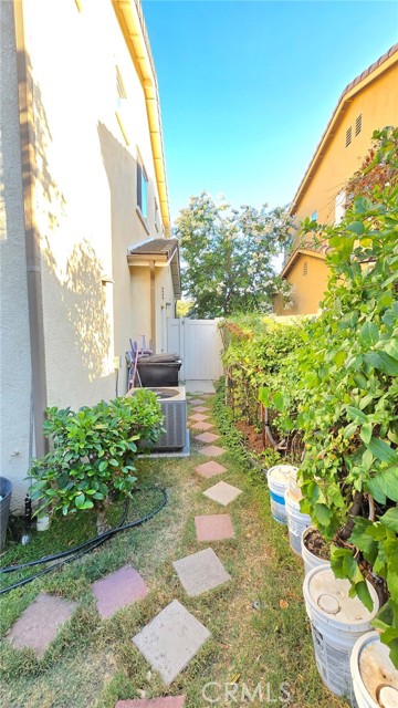 1063 S Reservoir Street, Pomona CA: https://media.crmls.org/medias/6c084bd7-9463-4c0b-98eb-9a4bff9748f0.jpg