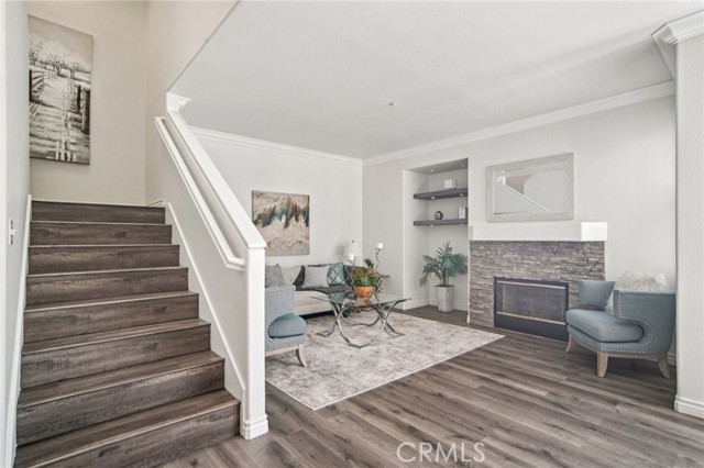 Detail Gallery Image 6 of 33 For 3406 E. Lochleven Ln. #B,  Orange,  CA 92869 - 3 Beds | 2/1 Baths