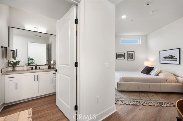 Detail Gallery Image 25 of 71 For 414 Main St #300,  Huntington Beach,  CA 92648 - 2 Beds | 2/1 Baths