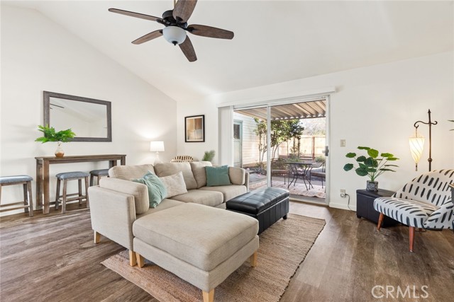 Detail Gallery Image 3 of 27 For 135 Fairgate, Chico,  CA 95926 - 3 Beds | 2 Baths