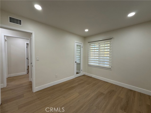 Detail Gallery Image 17 of 33 For 9123 Woodley, North Hills,  CA 91343 - 3 Beds | 2 Baths